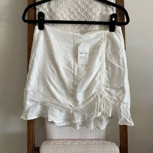 NWT Sadie & Sage White Textured Bonita Mini Skirt